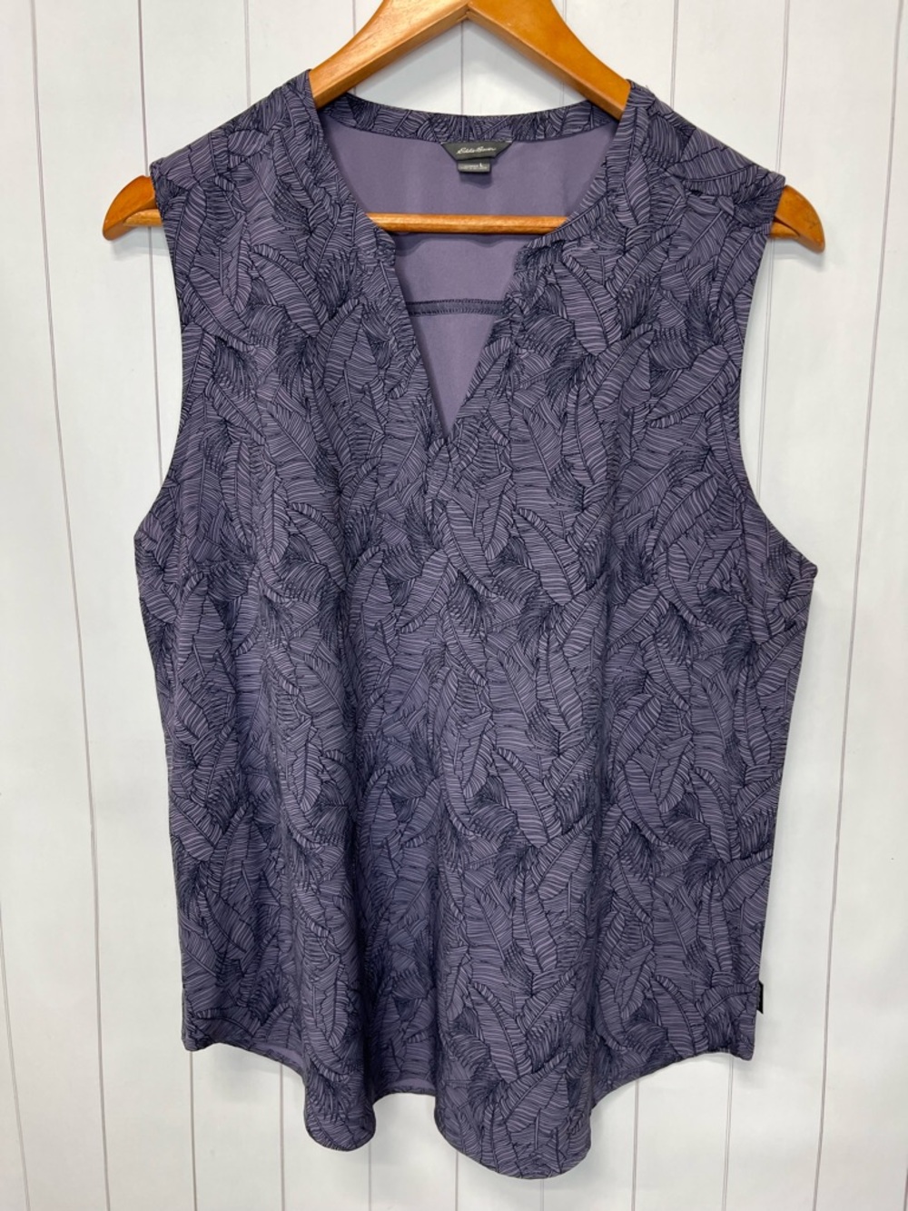 Eddie Bauer - Sleeveless Leaf Print top - Large